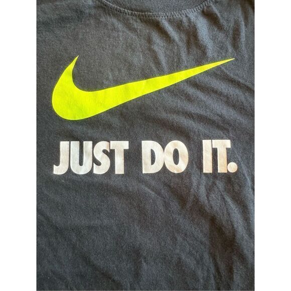 Nike “Just Do It” youth t-shirt size XL - Picture 2 of 5
